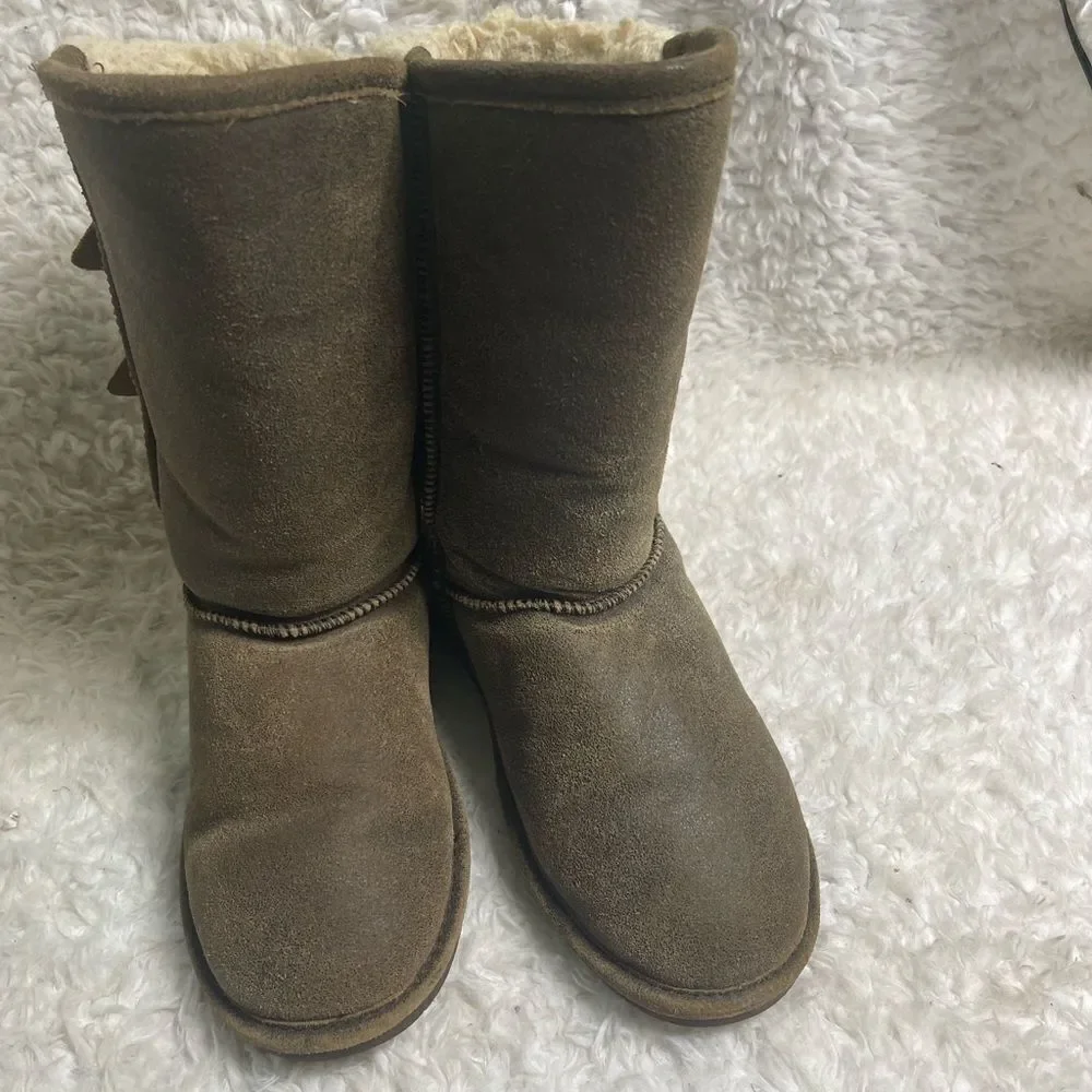 Bearpaw Chestnut Distressed Leather Suede Winter Boots wool blend lining SZ9